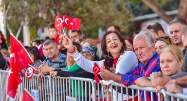 Adana'da Cumhuriyet Bayramı coşkuyla kutlandı