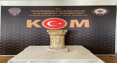 Evinde tarihi eser niteliği taşıyan objeler bulunan zanlı yakalandı