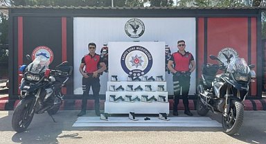 Polis denetimlerinde 121 ruhsatsız silah ele geçirildi