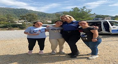 Polis, öğrencilere trafik kurallarını anlattı