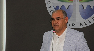 Araçlarla köpek getiriyorlar