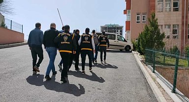 Aranan 41 şüpheli tutuklandı