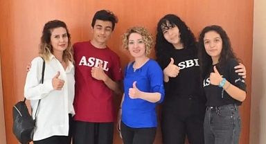 Bahtiyar Vahapzade Lisesi’nden uluslararası başarı
