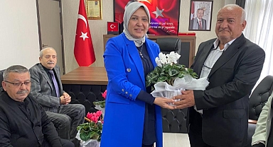 Huzurevi’ndeki emekli öğretmenlere ziyaret