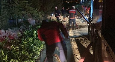 Muz serasının ardiye bölümünde yangın çıktı