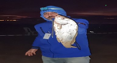 "Surf Casting" balık tutma yarışması