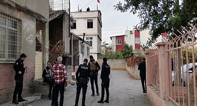 4 polis yaralandı