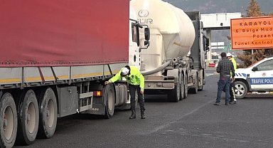 Adana'da "kış lastiği" denetimi yapıldı
