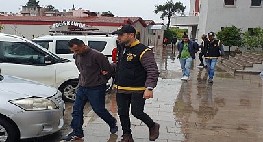 Çelik kasadan para çalan 2 zanlı tutuklandı
