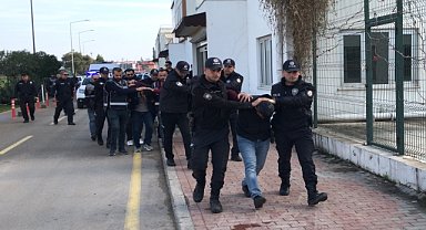 Güvenlik görevlilerine saldıran 6 zanlıdan 5'i tutuklandı