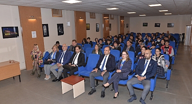 Öğrencilere siber zorbalık semineri