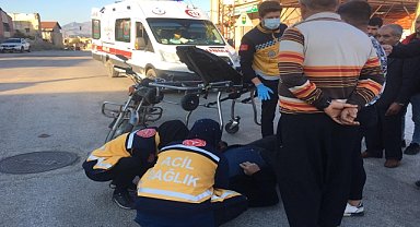 Otomobil ve motosikletin çarpışması sonucu 1 kişi yaralandı