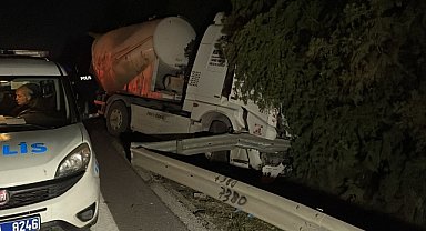 Refüjdeki bariyerlere çarpan silobasın şoförü öldü