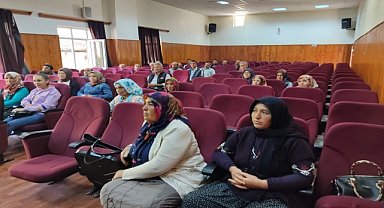 Saimbeyli'de velilere "Aile Okulu" eğitimi