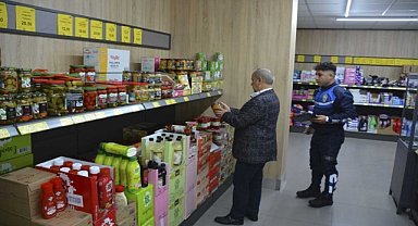 Saimbeyli'de zincir market denetimi
