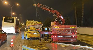 Tırla çarpışan taksinin sürücüsü yaralandı