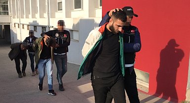 Adana'da tırda 87 kilo 214 gram esrar ele geçirildi