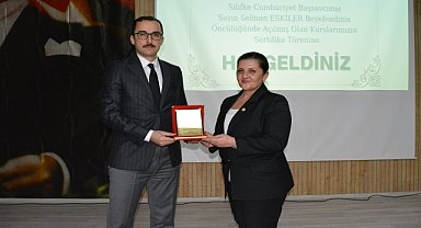 Adliye personelleri sertifikalarını aldı