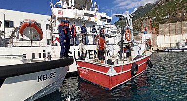 Balıkçı teknesini Sahil Güvenlik ekipleri buldu