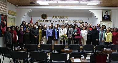 Kadınlar rahim ağzı kanserine karşı bilgilendirildi