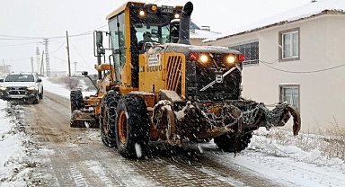 Kardan kapanan 219 mahalle yolu ulaşıma açıldı