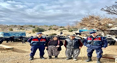 Kaybolan küçükbaş hayvanları jandarma buldu
