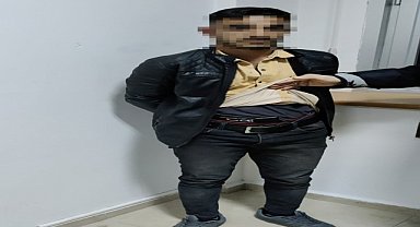 Kopya düzeneğiyle ehliyet sınavına giren kişi yakalandı