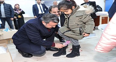 Öğrencilere kışlık giyecek desteği