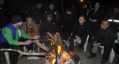 Çelik, Adana'da depremzedeleri ziyaret etti