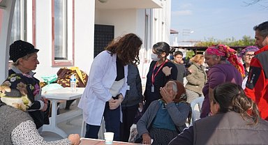 Depremzedeler sağlık taramasından geçirildi