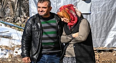 Enkaz altında video çekip helallik isteyen depremzede