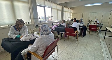 Olgunlaşma depremzedeler için uyku tulumu üretiyor