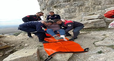 Yılan Kalesi'nde düşen turist yaralandı