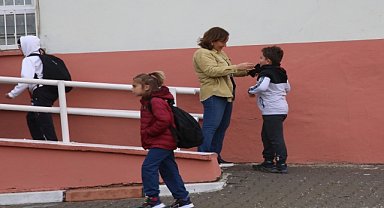 Adana'da öğrenciler için ders zili çaldı
