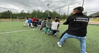 Depremzedeler baraj kıyısındaki kampta misafir ediliyor