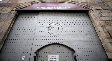 Dondurma Müzesi depreme tadilatta yakalandı