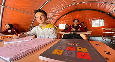 LGS ve YKS'ye hazırlanan öğrencilere çadırlarda kurs