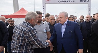 Şentop, çadır kentte depremzedelerle iftar yaptı