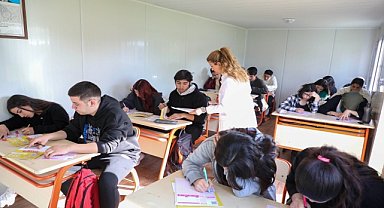 Sınava hazırlanan öğrenciler için konteyner