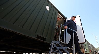 Bakan Akar, Hatay'da kanaat önderleriyle bir araya geldi