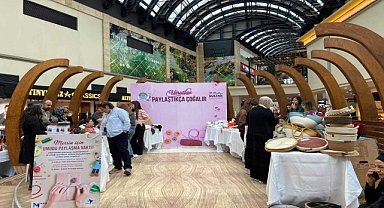 Depremzede kadınların eserleri sergilendi