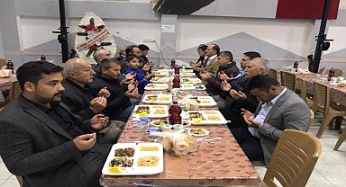 Depremzedeler iftarda bir araya geldi