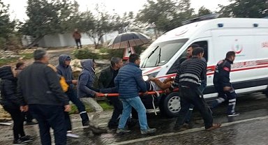 Devrilen beton mikserinin sürücüsü yaralandı