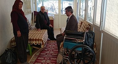 Engellilere tekerlekli sandalye dağıtıldı