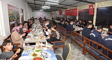 Karaisalı'da şehit ve gazi aileleri iftarda buluştu