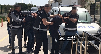 Ruhsatsız 30 tabanca ele geçirildi
