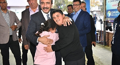Soner Çetin iftarını Toros Mahallesi’nde açtı