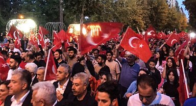 COŞKULU FENER ALAYI