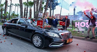 Cumhurbaşkanı Erdoğan'a, Adana'da coşkulu karşılama