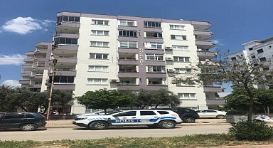 KADIN EVİNDE VURULMUŞ HALDE BULUNDU